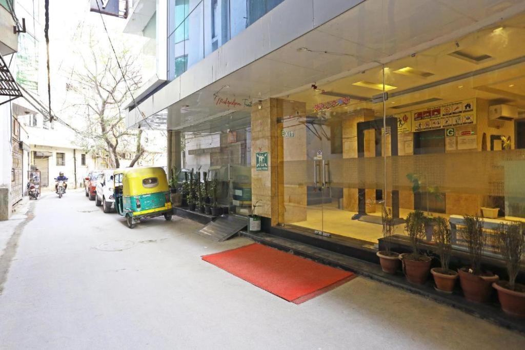 Hotel Urban Luxury Yeni Delhi Dış mekan fotoğraf