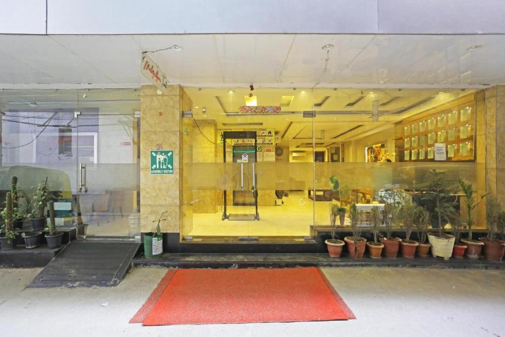 Hotel Urban Luxury Yeni Delhi Dış mekan fotoğraf