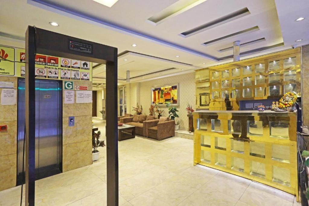Hotel Urban Luxury Yeni Delhi Dış mekan fotoğraf